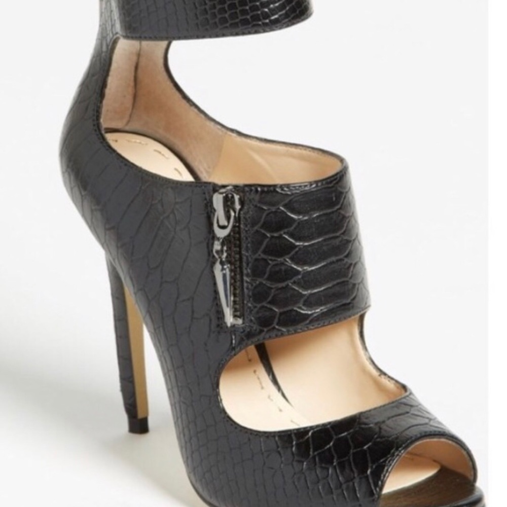 🎈Host Pick 🎈Enzo Black Crocodile Stilettos Heels